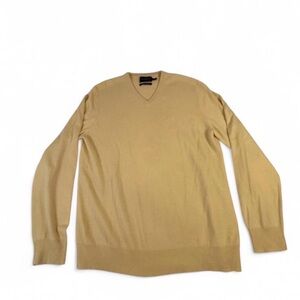Black Brown 1826 Men's V-Neck Sweater in Light Yellow 100% Cashmere